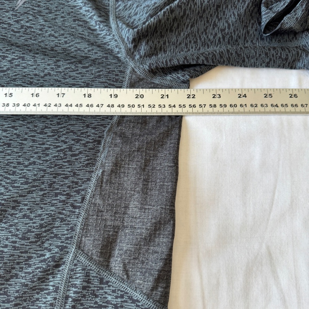 Old Navy Active Mens Long Sleeve GO DRY Athletic Shirt Size L Gray Heathered - Picture 10 of 14